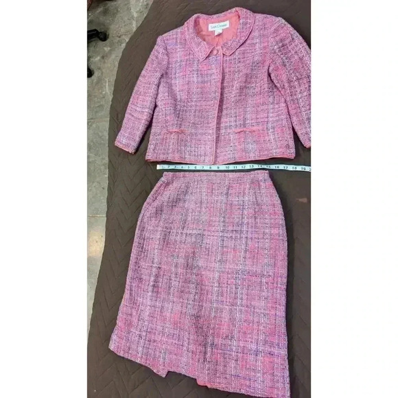 Women's pink pastel tweed suit by Sara Campbell  size approx 8/10 - Picture 1 of 5